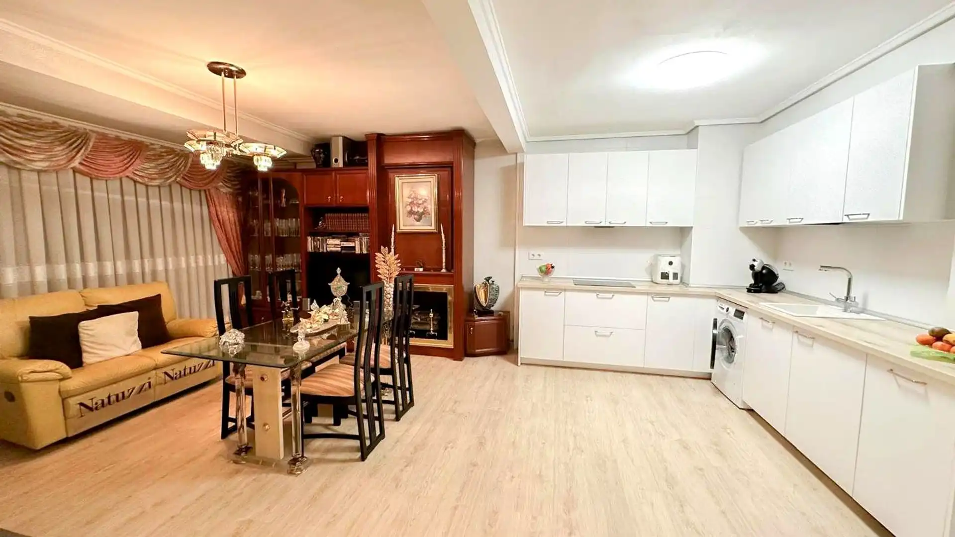 Kitchen of Flat for sale in  Logroño  with Heating, Storage room and Balcony