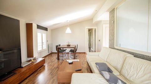 Exclusivo chalet independiente con apartamento anexo y piscina privada, imagen 4