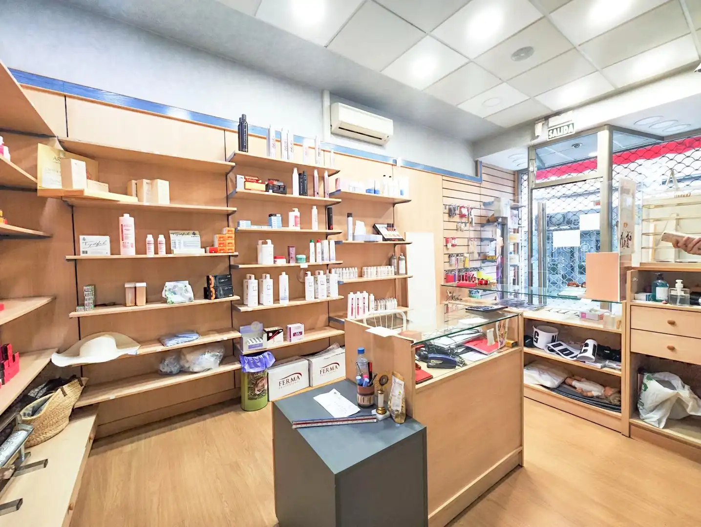 Commercial properties for rent in Puertollano  with Air Conditioner, Parquet flooring and Furnished