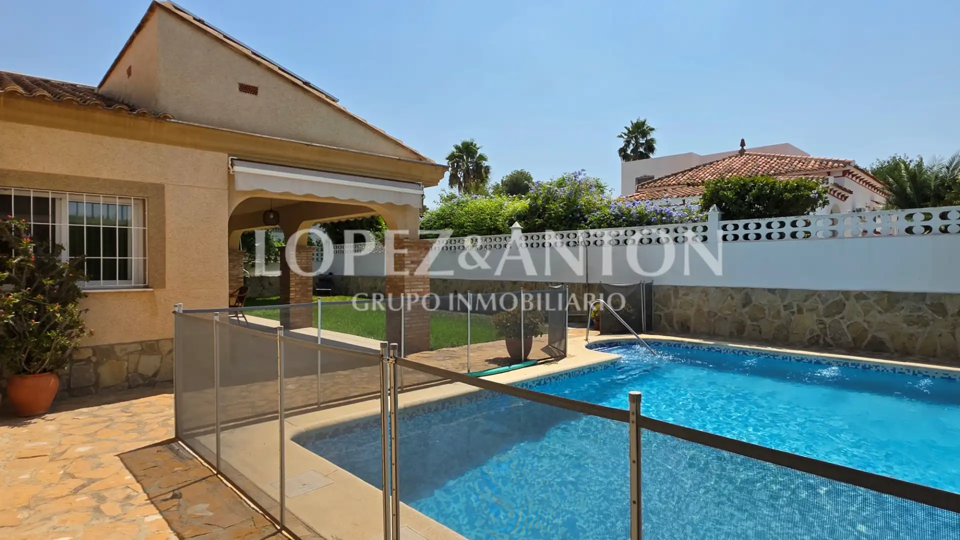 Jardí de Casa o xalet en venda en L'Eliana amb Aire condicionat, Calefacció i Jardí privat