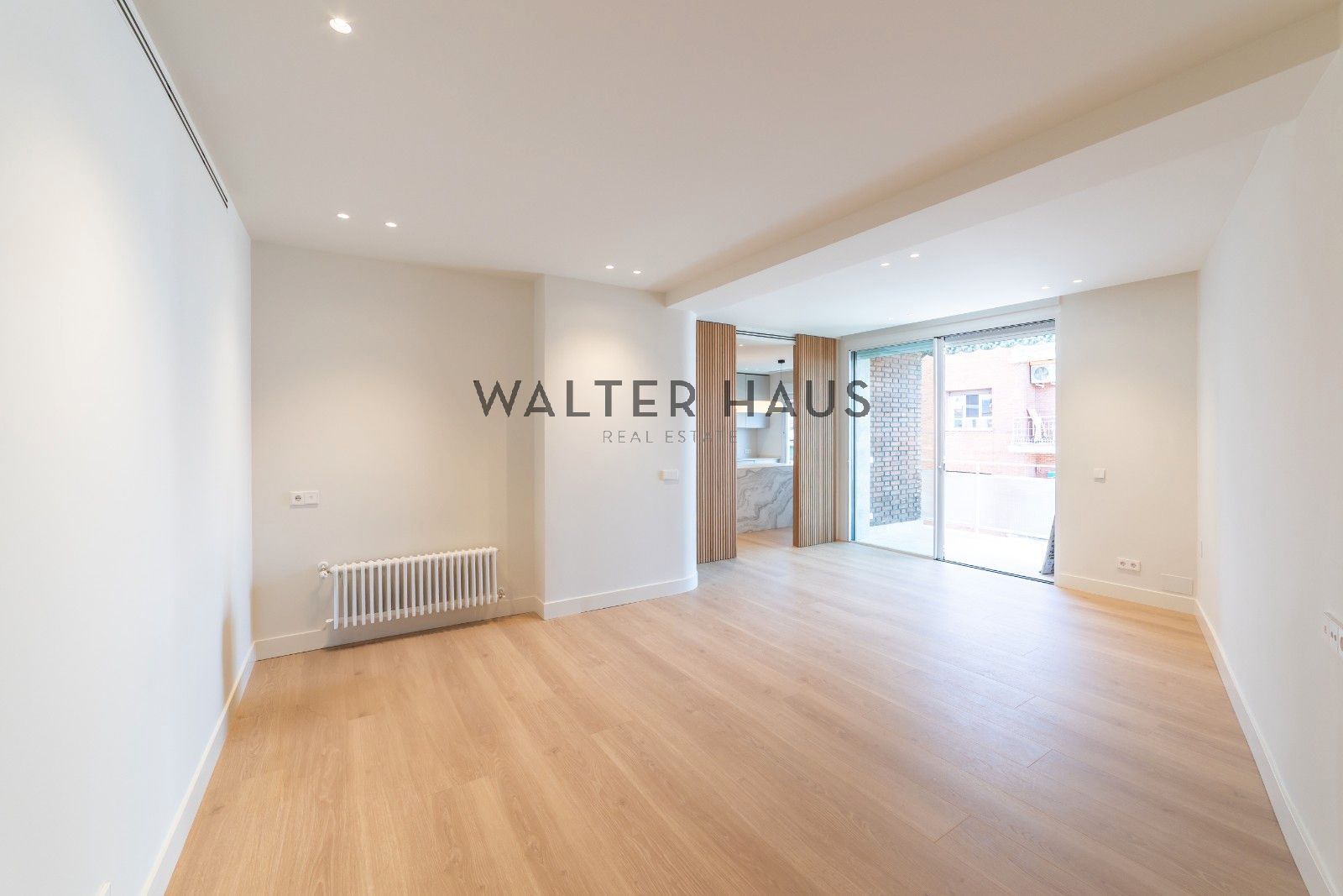 Living room of Flat for sale in  Madrid Capital  with Air Conditioner, Heating and Terrace