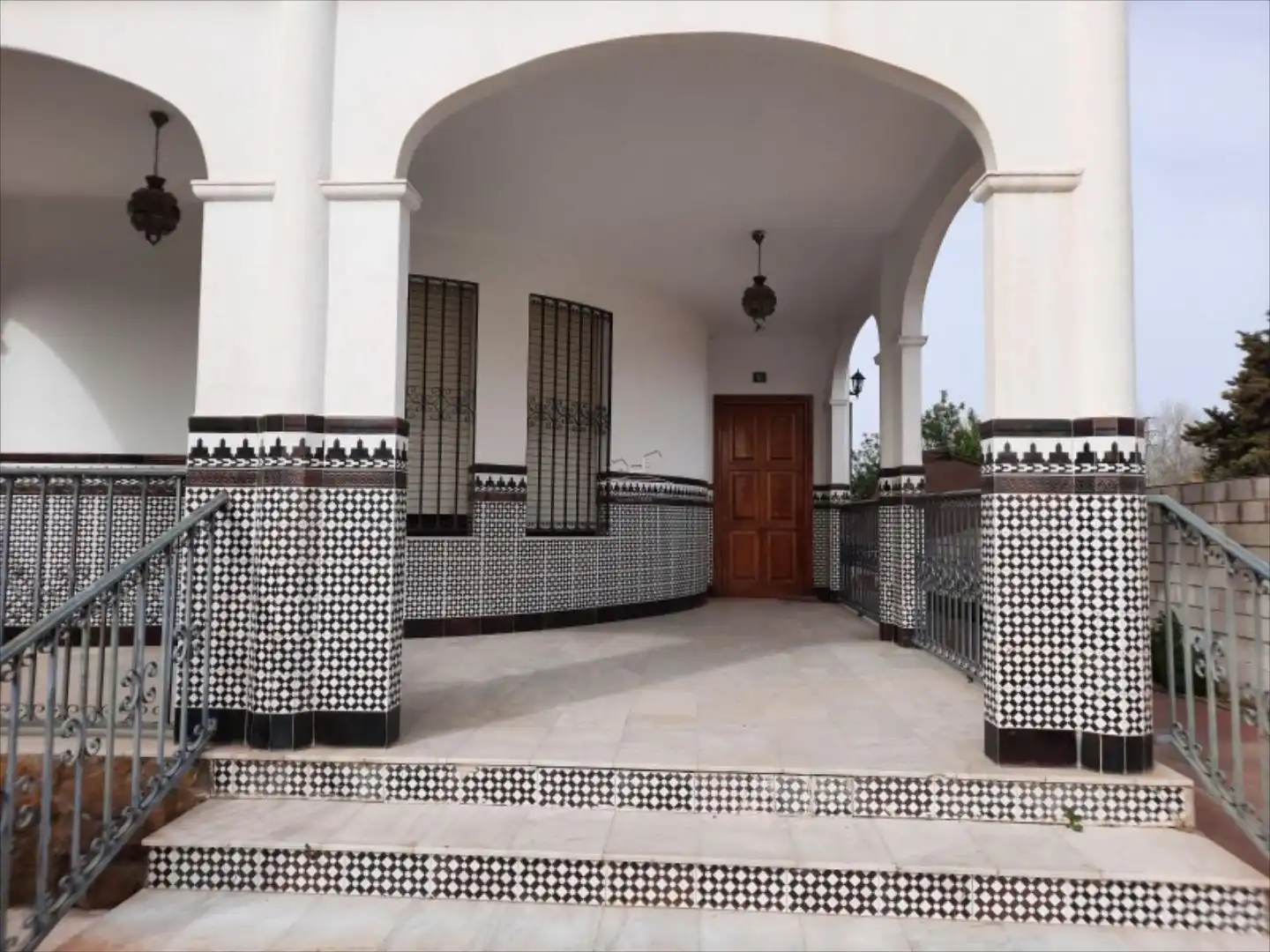 Casa o chalet en venta en Lucena con Terraza, Trastero y Piscina