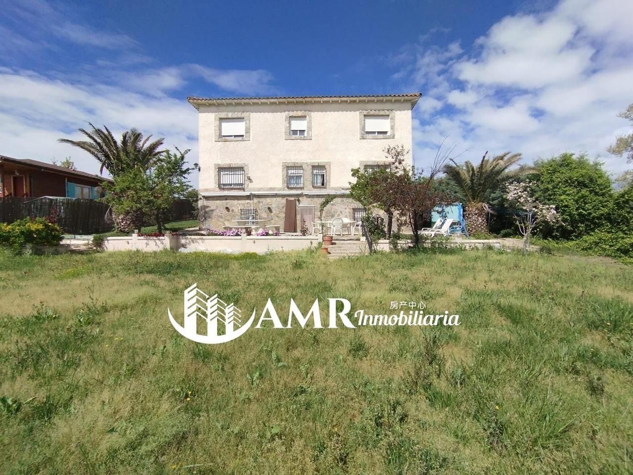 Exterior view of House or chalet for sale in Escalona  with Air Conditioner, Heating and Private garden