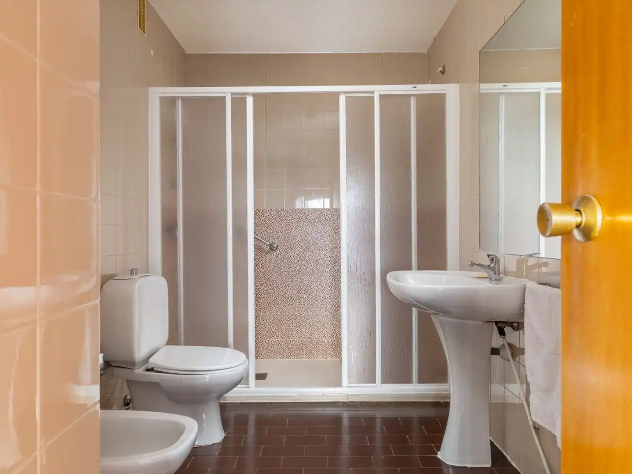 Flat for sale in Sector Islas, 16, Segunda Fase