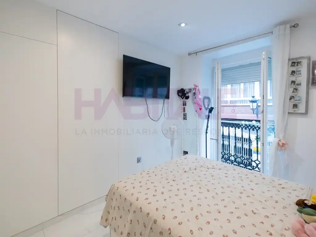 Habitación de Dúplex en venta en Valencia