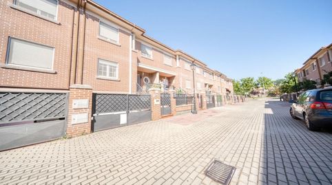 Foto 3 de Casa adosada en venda a Laguna de Duero, Valladolid