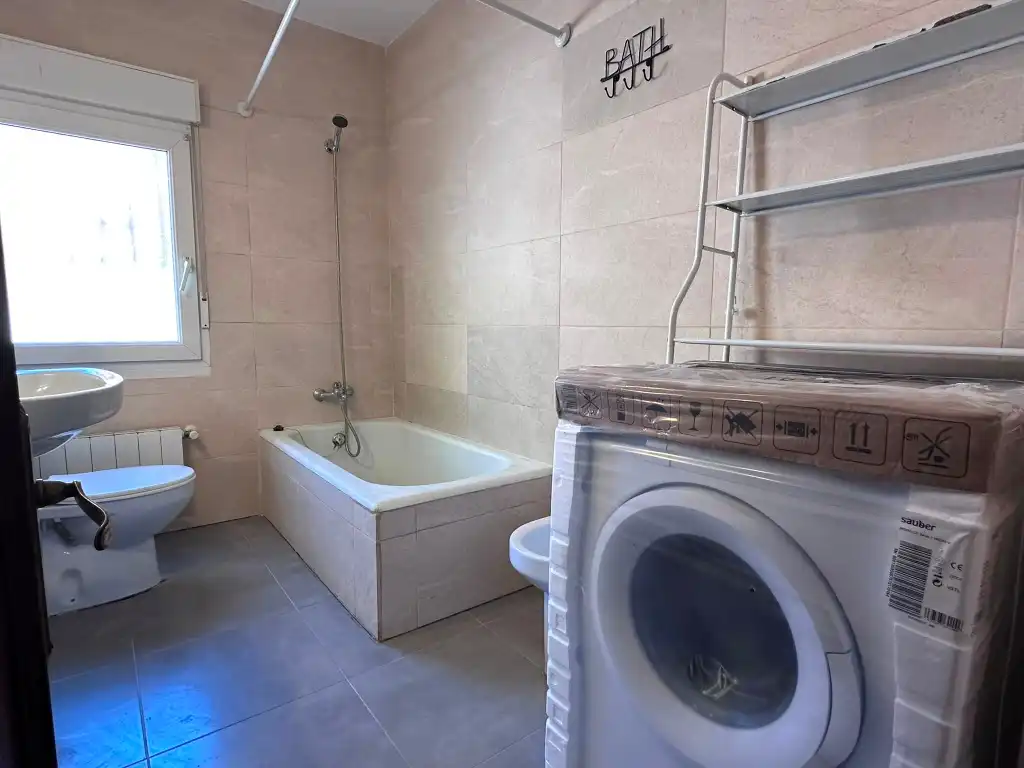 Bathroom of Flat for sale in Gijón   with Heating, Terrace and Furnished