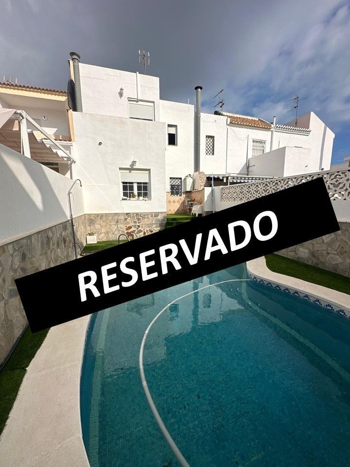 Jardí de Casa o xalet en venda en Roquetas de Mar amb Aire condicionat i Piscina