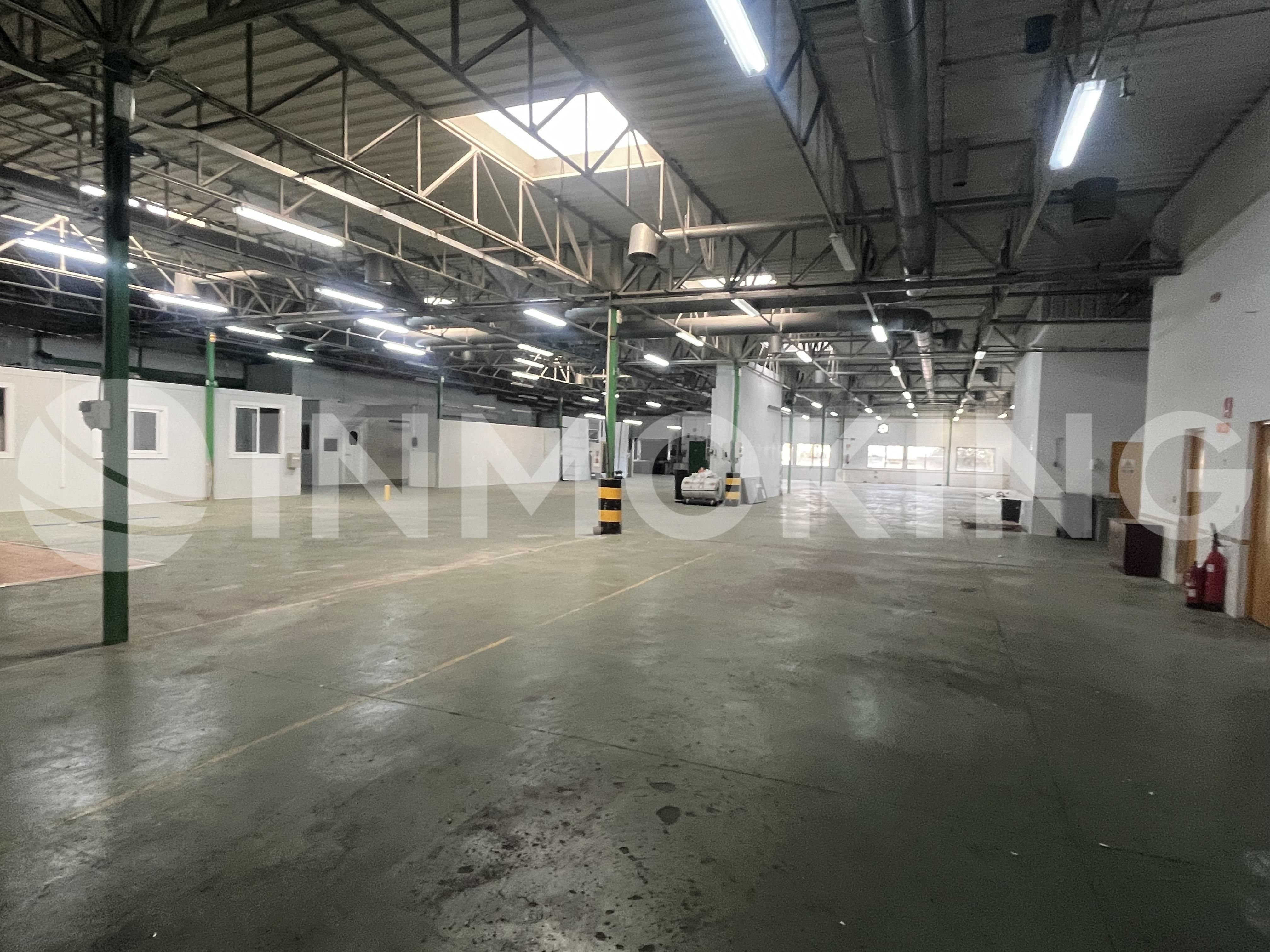 Industrial buildings to rent in La Pobla de Vallbona
