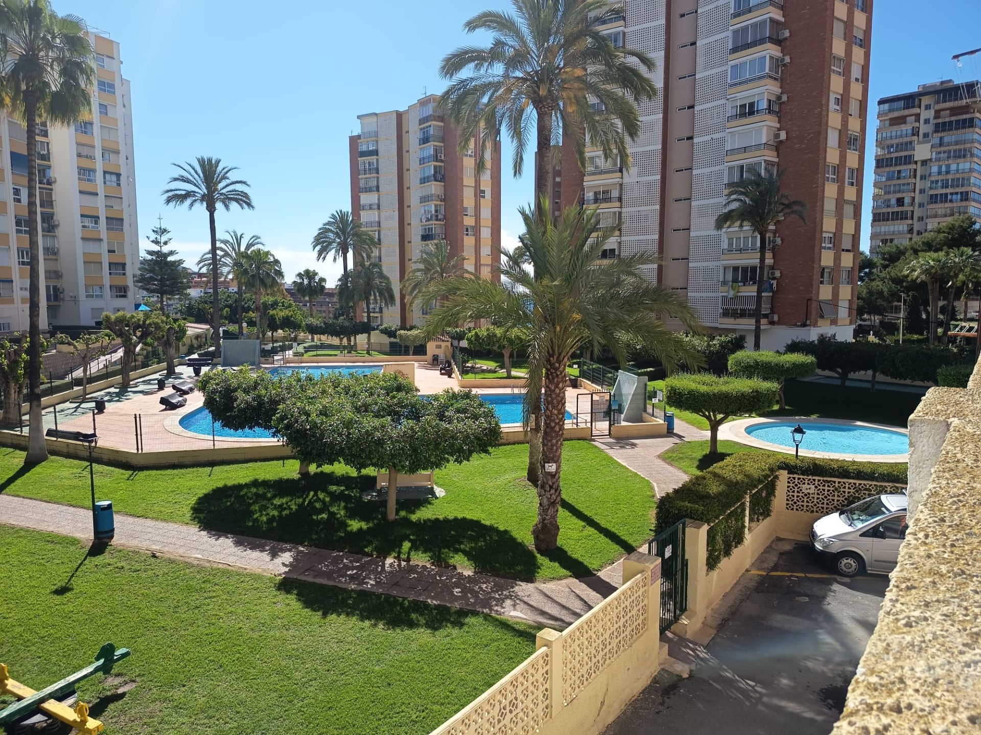 Piscina de Apartament en venda en Benidorm amb Aire condicionat, Moblat i Piscina comunitària