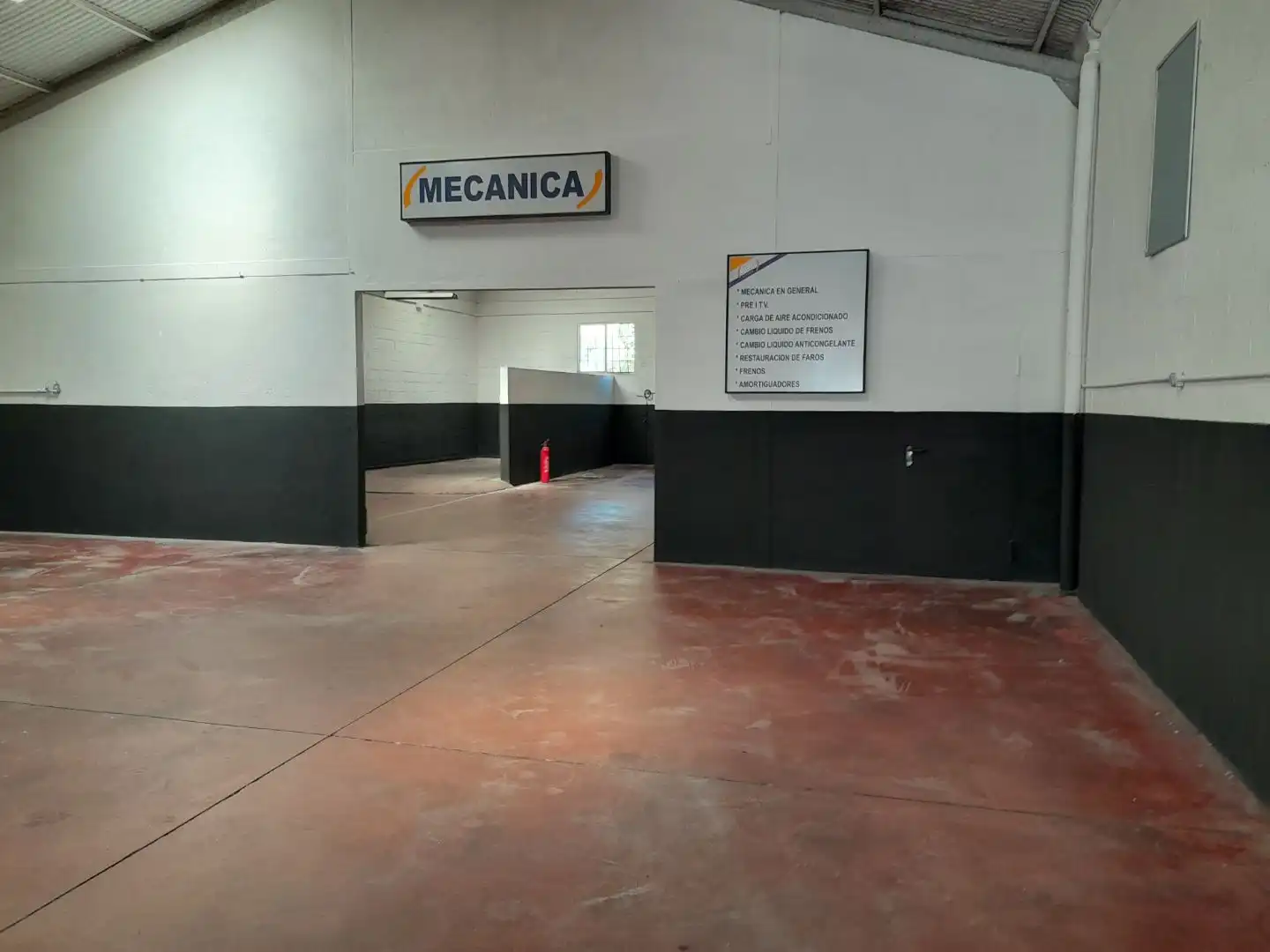 Industrial building for sale in Paseó Pereda 1, imagen 5