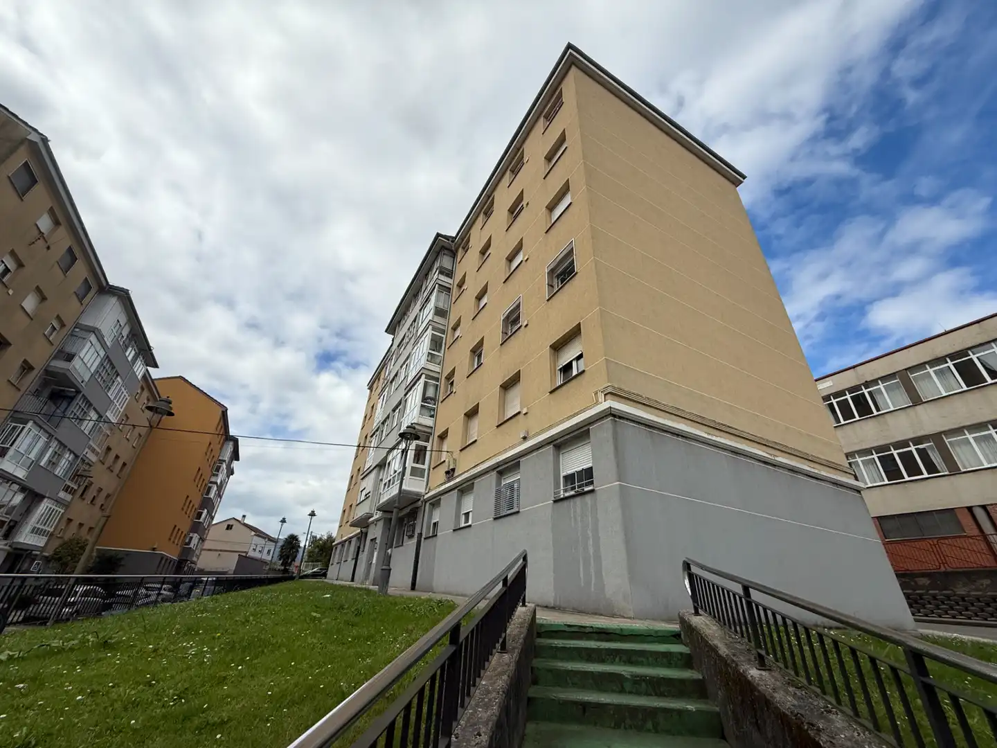 Exterior view of Flat for sale in Avilés