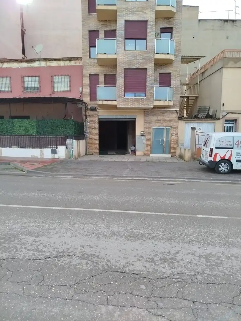 Vista exterior de Local en venta en Murcia