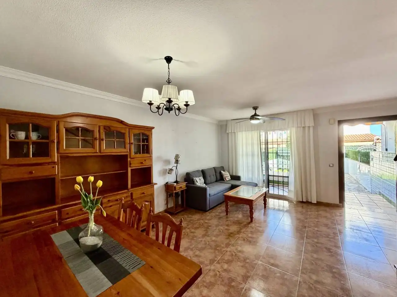 Casa a schiera con piscina in affitto a Camino Bellosol, imagen 7