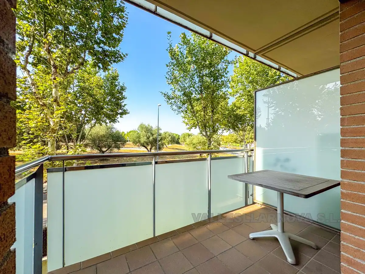 Terraza de Piso en venta en Parets del Vallès con Calefacción, Jardín privado y Parquet