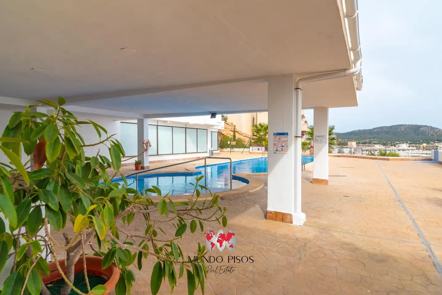 Swimming pool of Flat for sale in Calvià  with Air Conditioner, Heating and Terrace