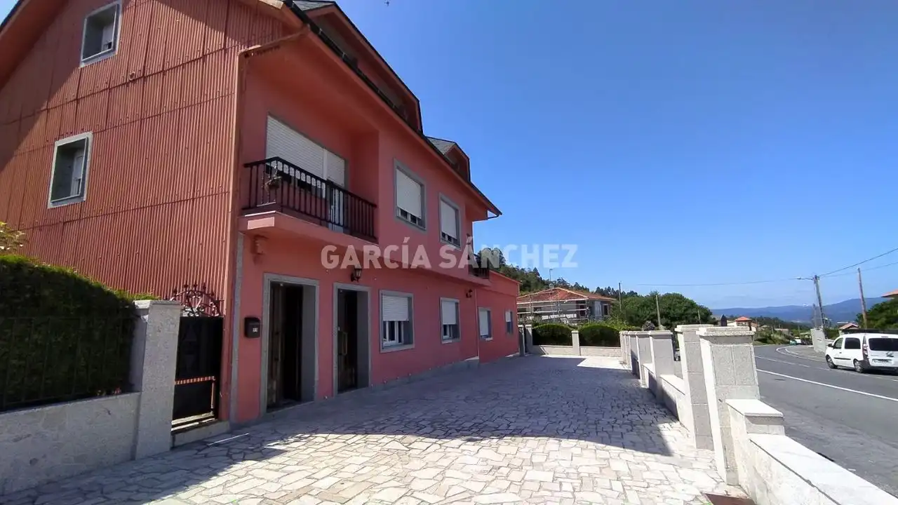 Casa amb terrassa en venda a Estrada de Boiro Noia 11, imagen 6