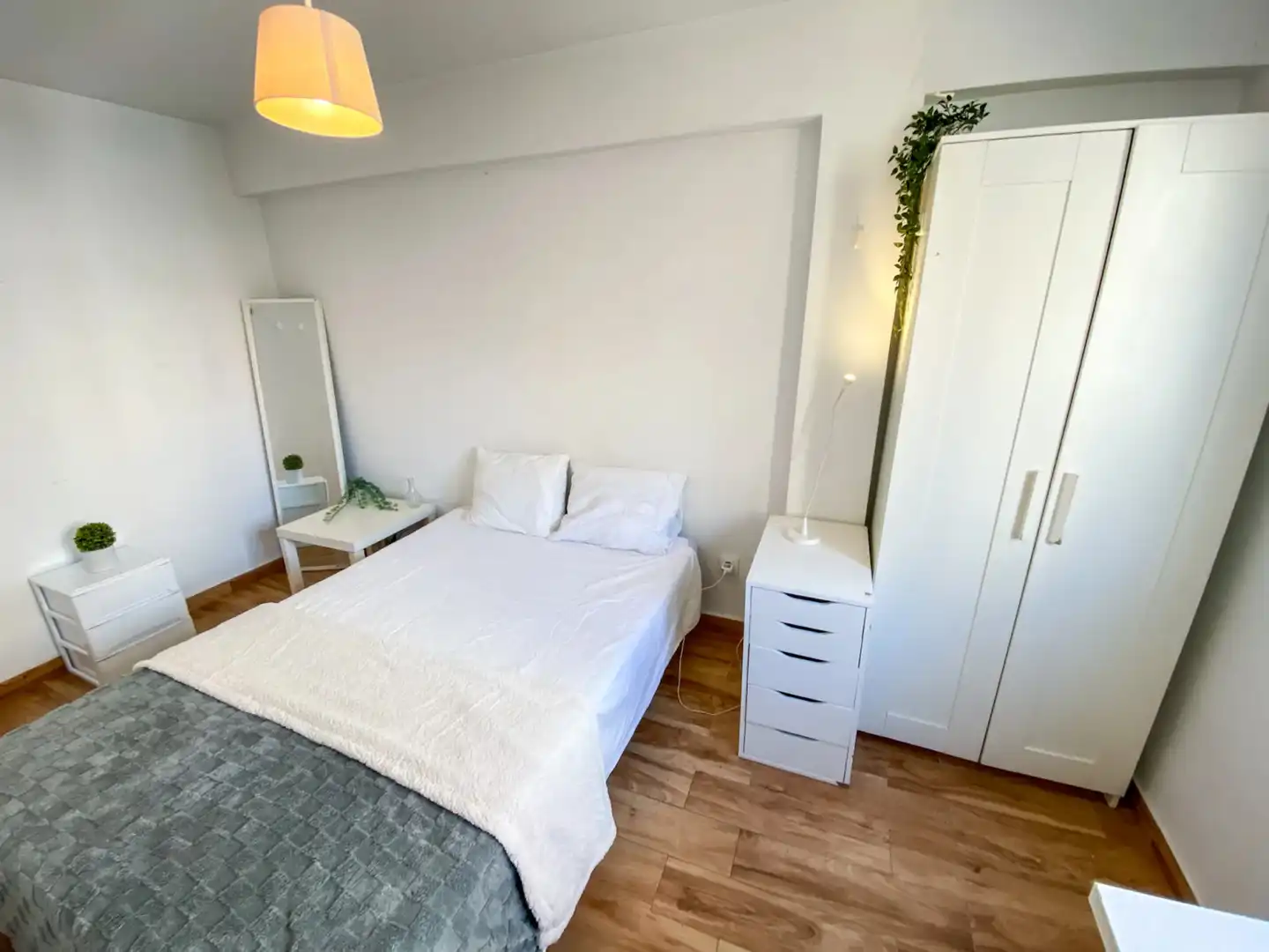 Schlafzimmer von Wohnung zur untervermieten in Triana