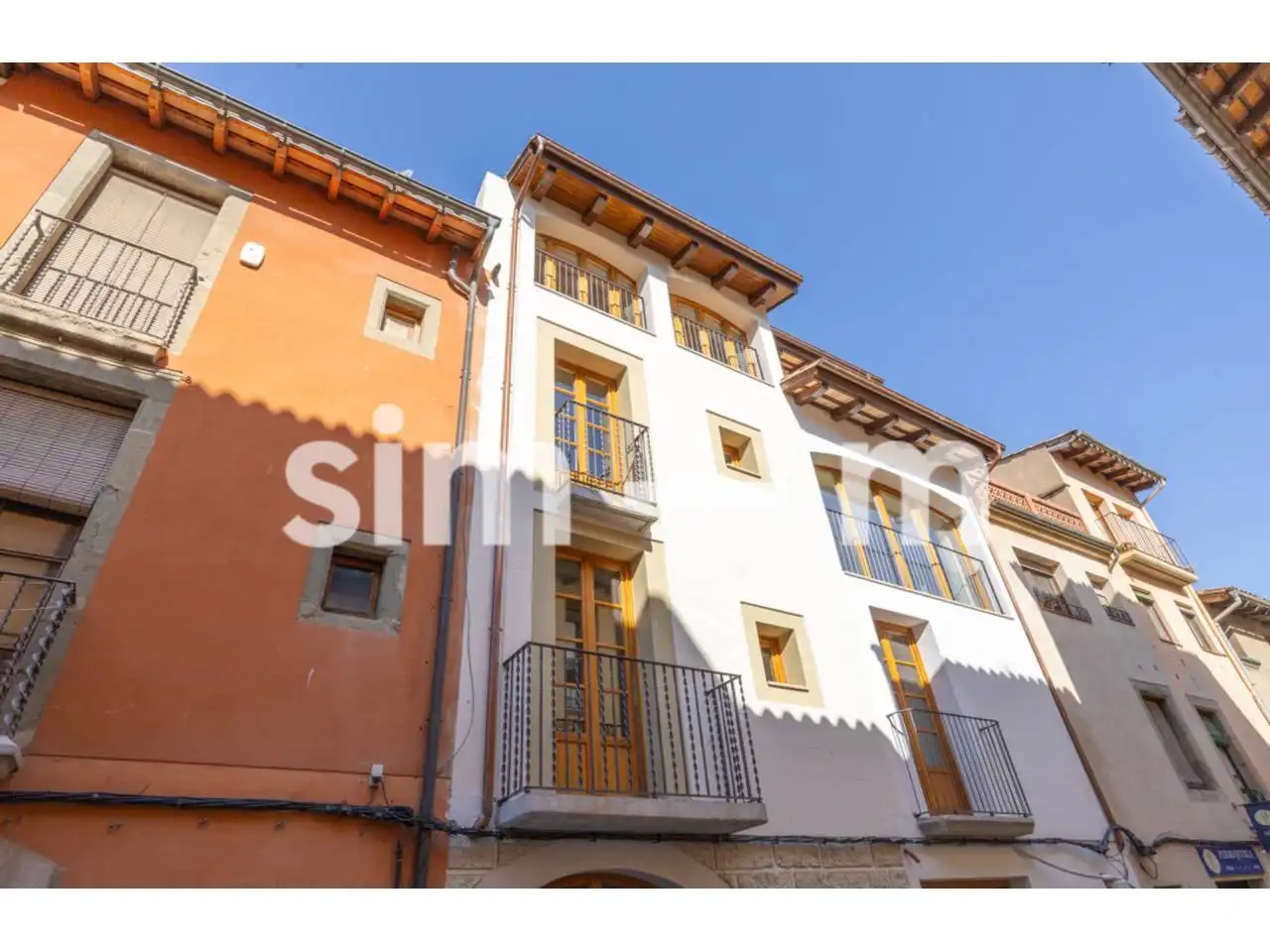 Vista exterior de Piso en venta en Vic con Aire acondicionado, Calefacción y Balcón