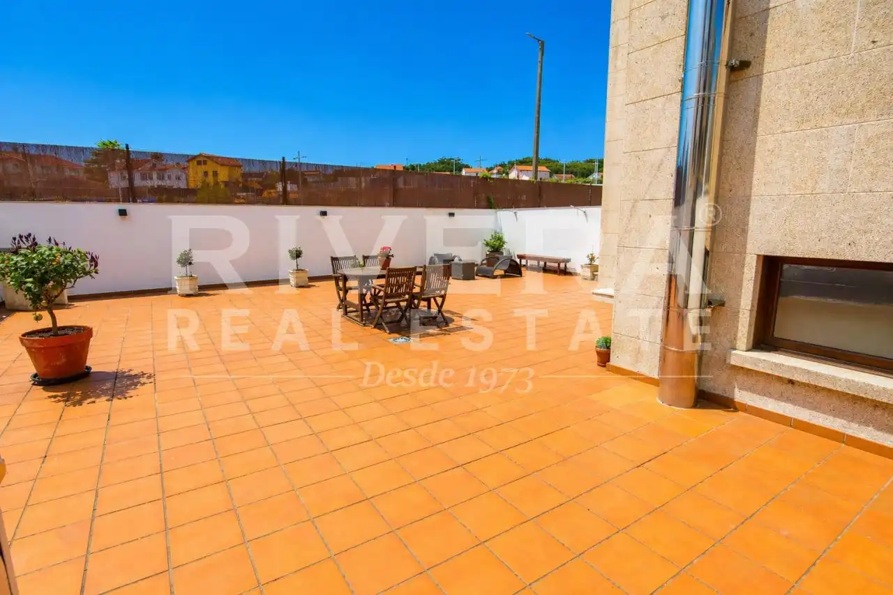 Terrasse von Wohnung zum Verkauf in Sanxenxo mit Heizung, Terrasse und Abstellraum