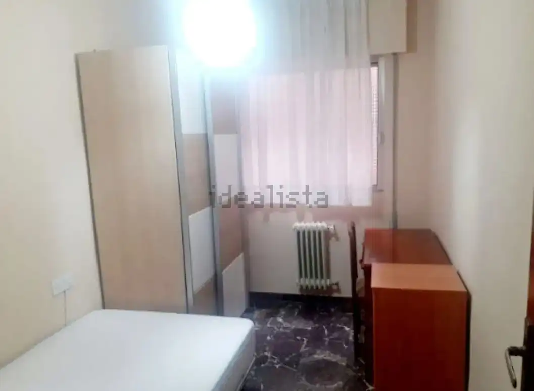 Schlafzimmer von Wohnung zur Miete in Granada mit Heizung, Möbliert und Ofen