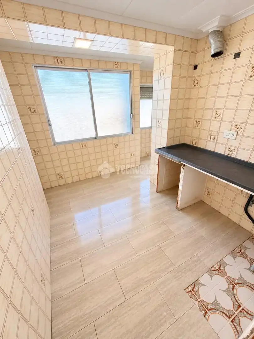 Flat with terrace for sale in Florida - Ciudad de Asís, imagen 3