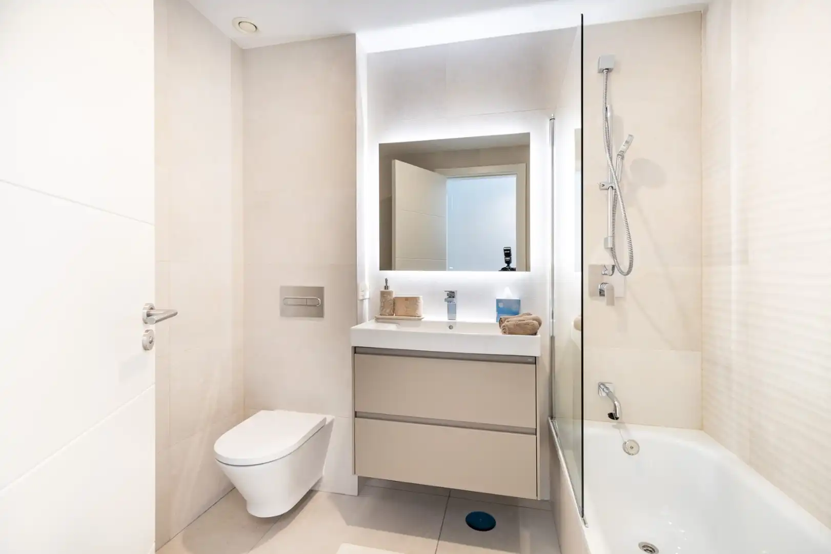 Bany de Apartament de lloguer en Marbella amb Aire condicionat, Calefacció i Terrassa