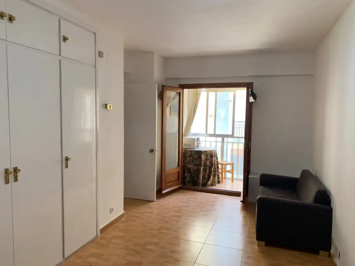 Balcony of Study for rent in  Madrid Capital  with Air Conditioner and Balcony