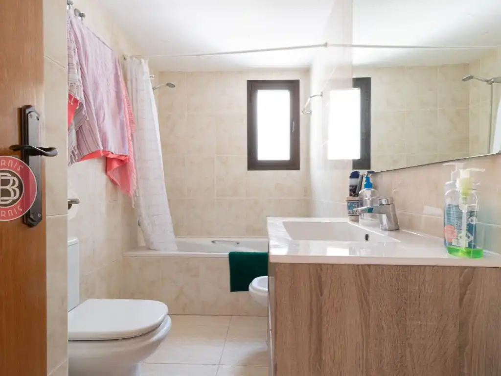 Baño de Piso en venta en Igualada