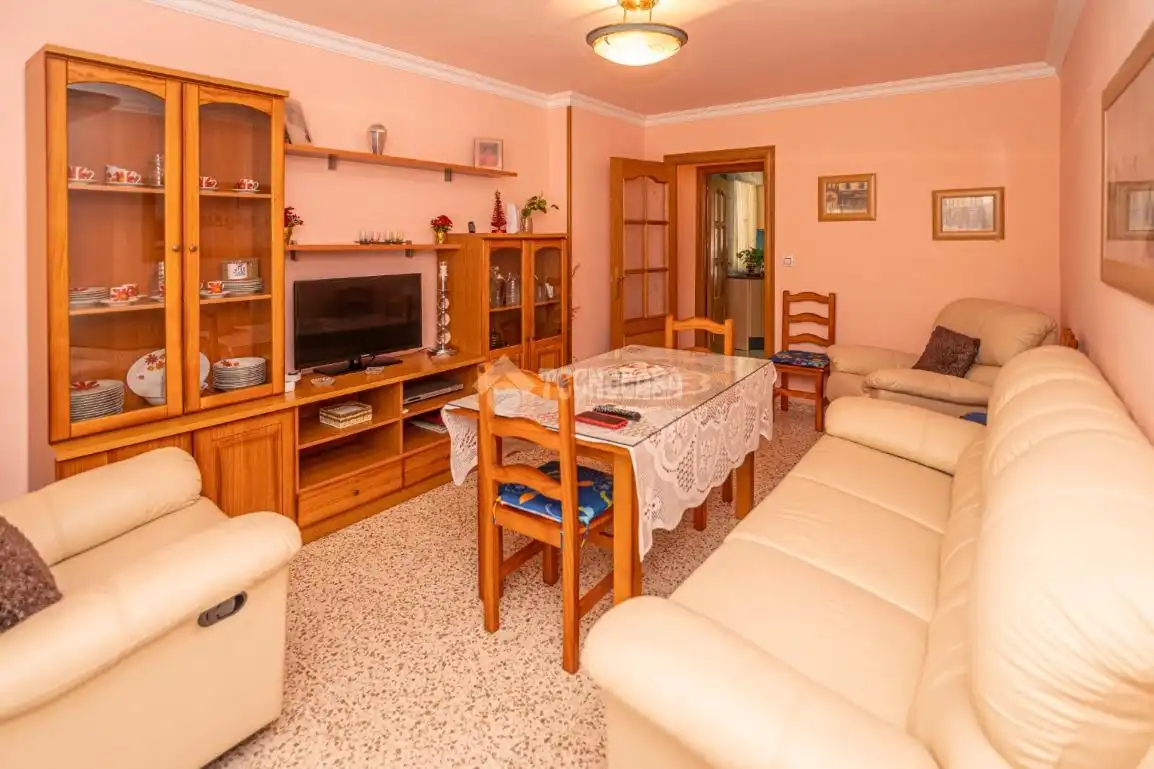 Piso con terraza en venta en Arrayanes, imagen 4