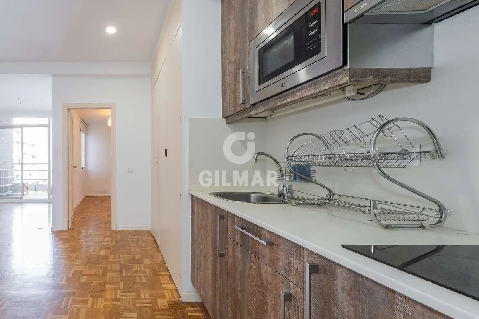 Cocina de Piso en venta en Madrid con Calefacción, Piscina y Balcón