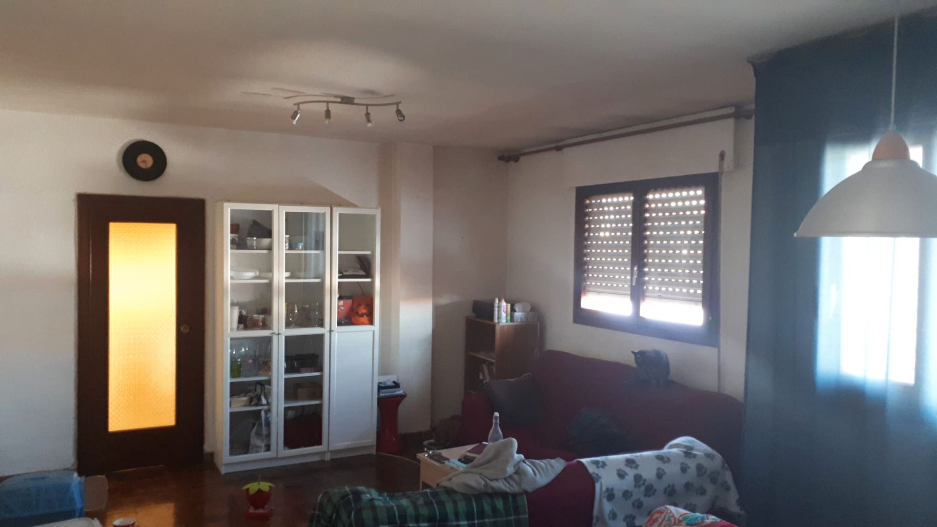 Sala d'estar de Pis de lloguer en  Zaragoza Capital amb Calefacció, Parquet i Moblat