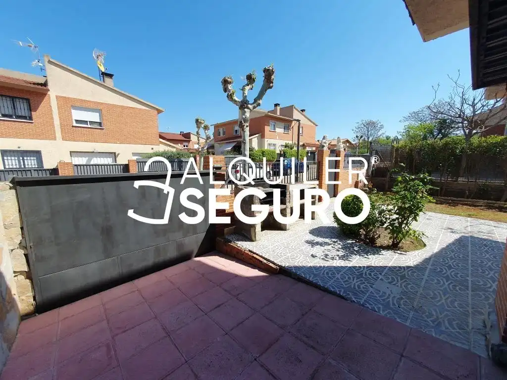 Garden of Houses for rent in Batres  with Heating, Terrace and Swimming Pool