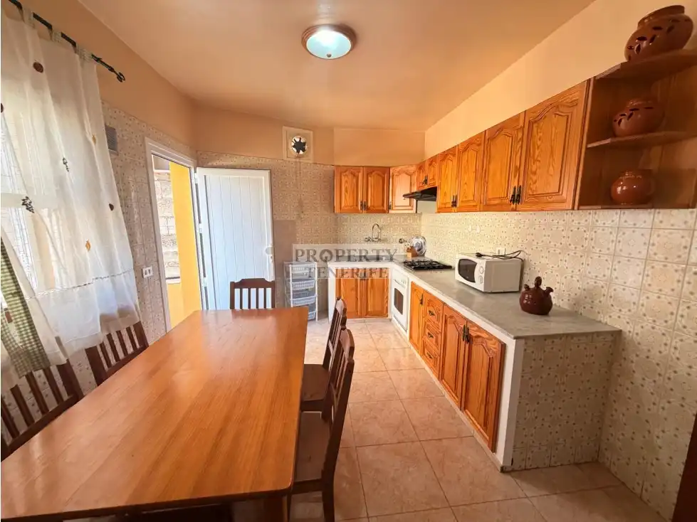 Kitchen of Apartments for rent in Arona  with Furnished