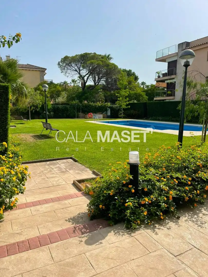 Apartament amb piscina en venda a Platja d'Aro, imagen 3