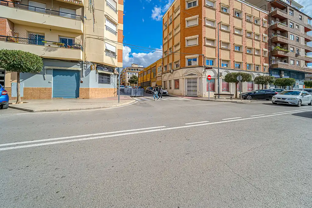 Piso en venta en Av de Madrid, Petrer