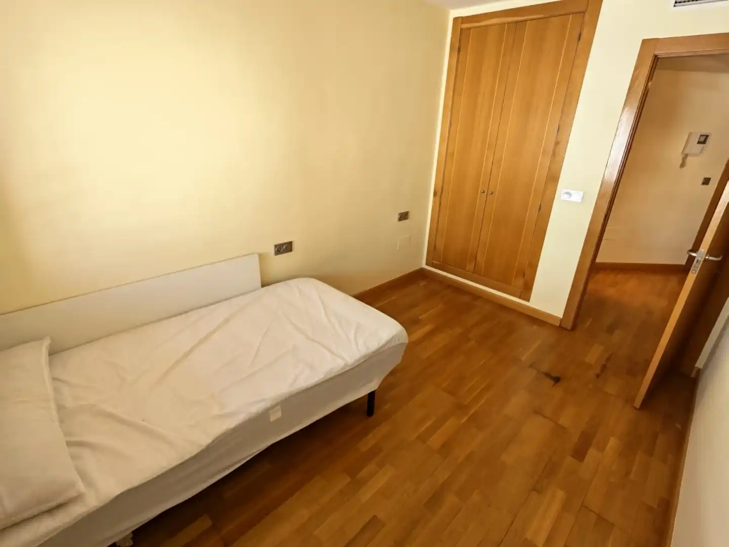 Bedroom of Flat for sale in Murcia  with Air Conditioner