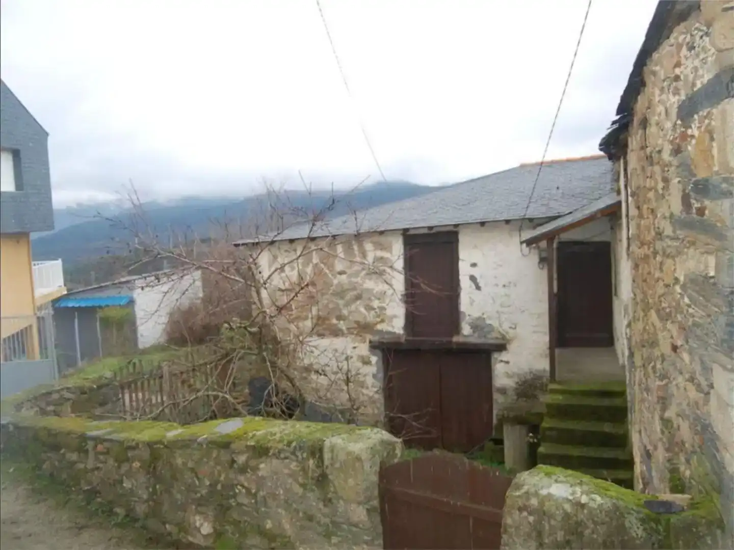 Exterior view of Flat for sale in Larouco  with Private garden