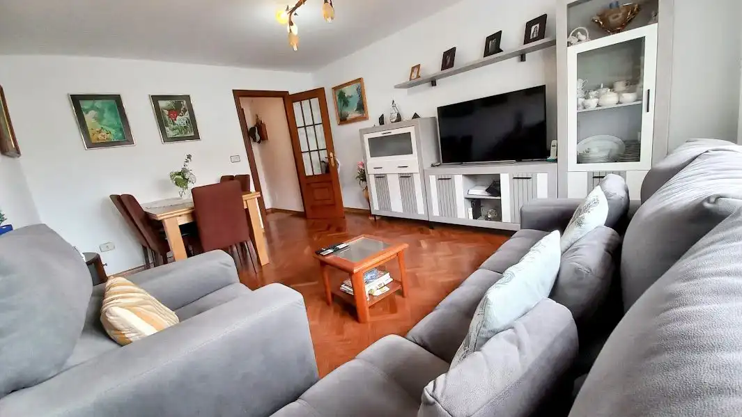 Living room of Flat for sale in Culleredo  with Heating, Parquet flooring and Storage room
