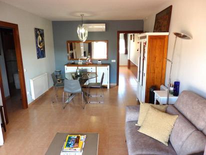 Living room of Flat for sale in Mont-roig del Camp  with Air Conditioner, Terrace and Oven