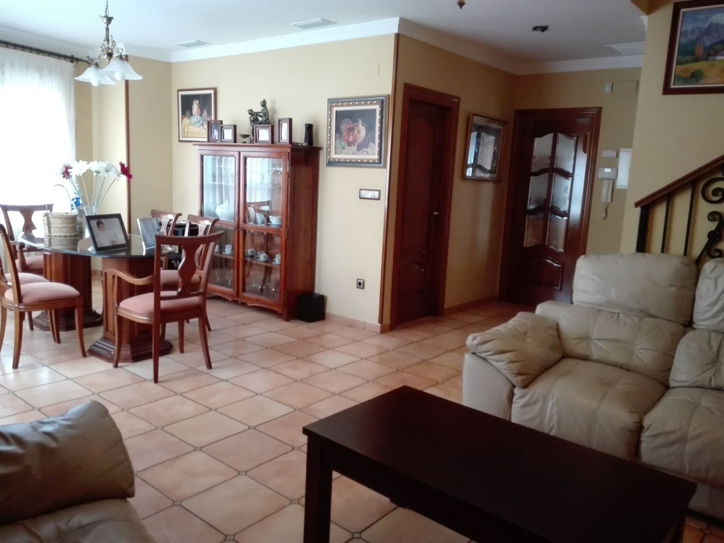 Sala de estar de Casa o chalet en venta en Elda con Aire acondicionado, Parquet y Terraza
