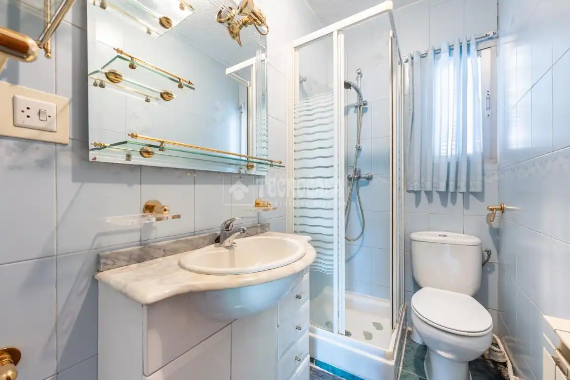 Baño de Piso en venta en Madrid con Calefacción