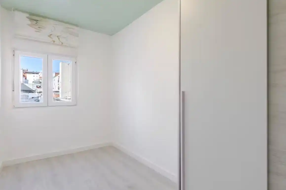 Schlafzimmer von Wohnung zur Miete in Usera