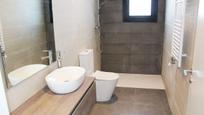 Bathroom of Flat for sale in Girona Capital  with Air Conditioner and Terrace