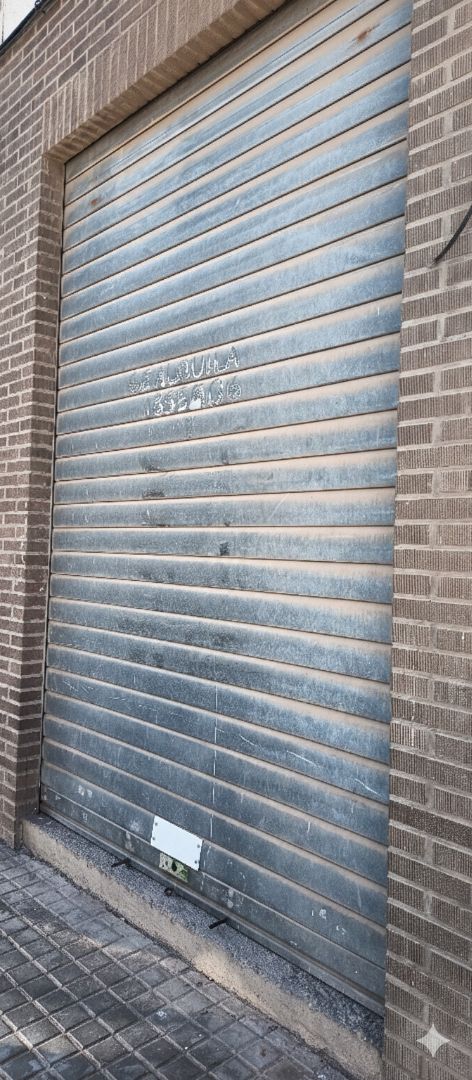 Local en venda a Passeig d'Aragó, 94, Ausias March