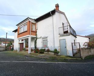 Exterior view of House or chalet for sale in Cieza (Cantabria)  with Terrace and Balcony