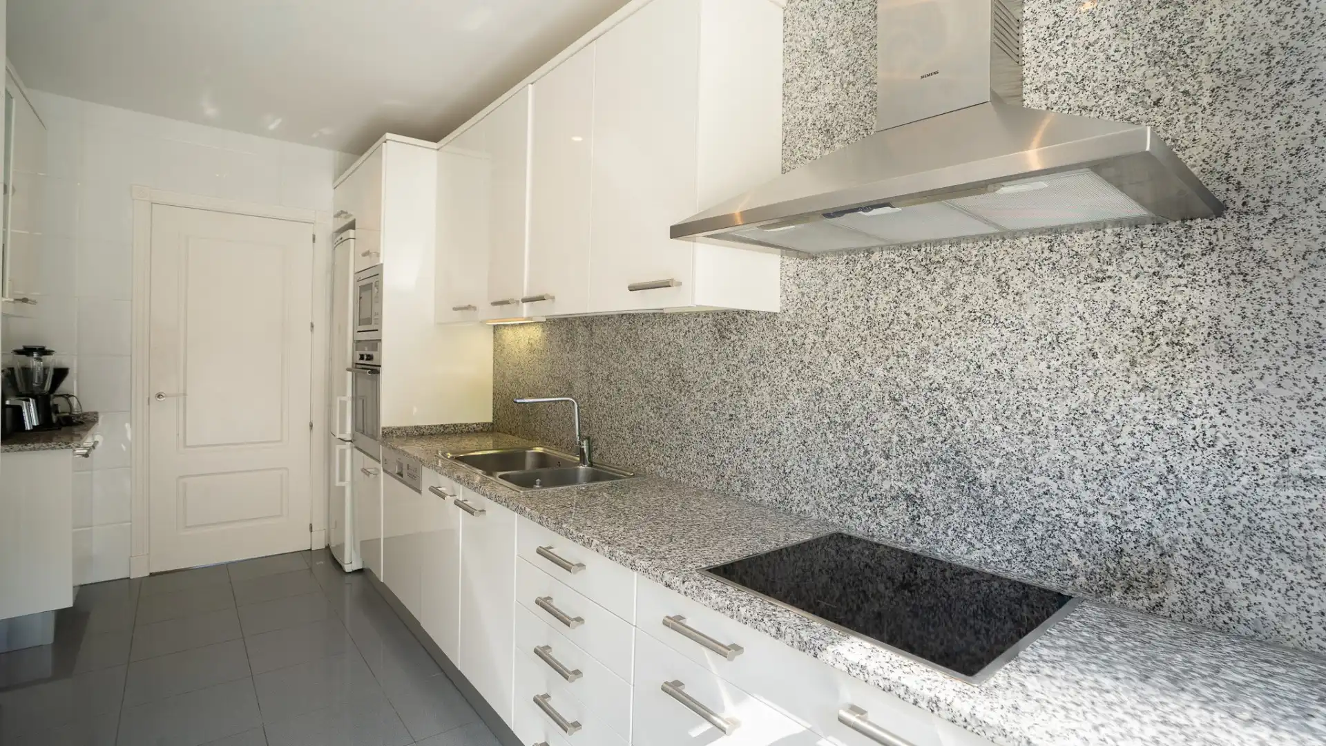 Ground floor for rent in Las Brisas