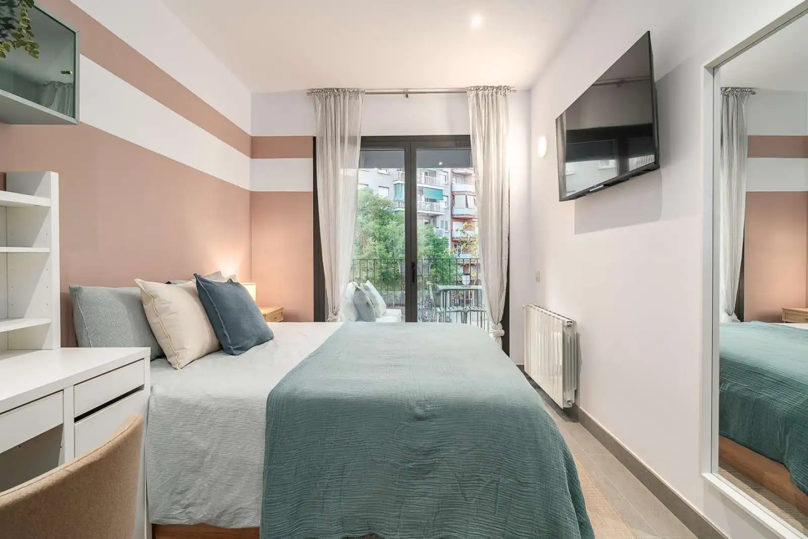 Habitació a Sants-Badal