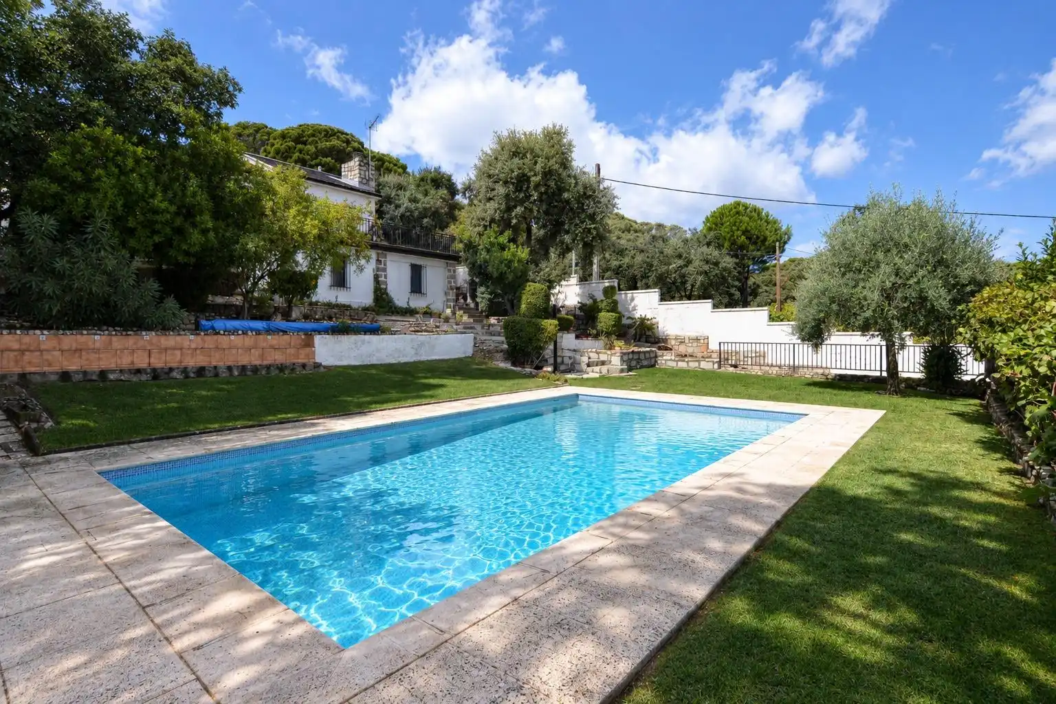Piscina de Casa o xalet en venda en Villa del Prado, Madrid