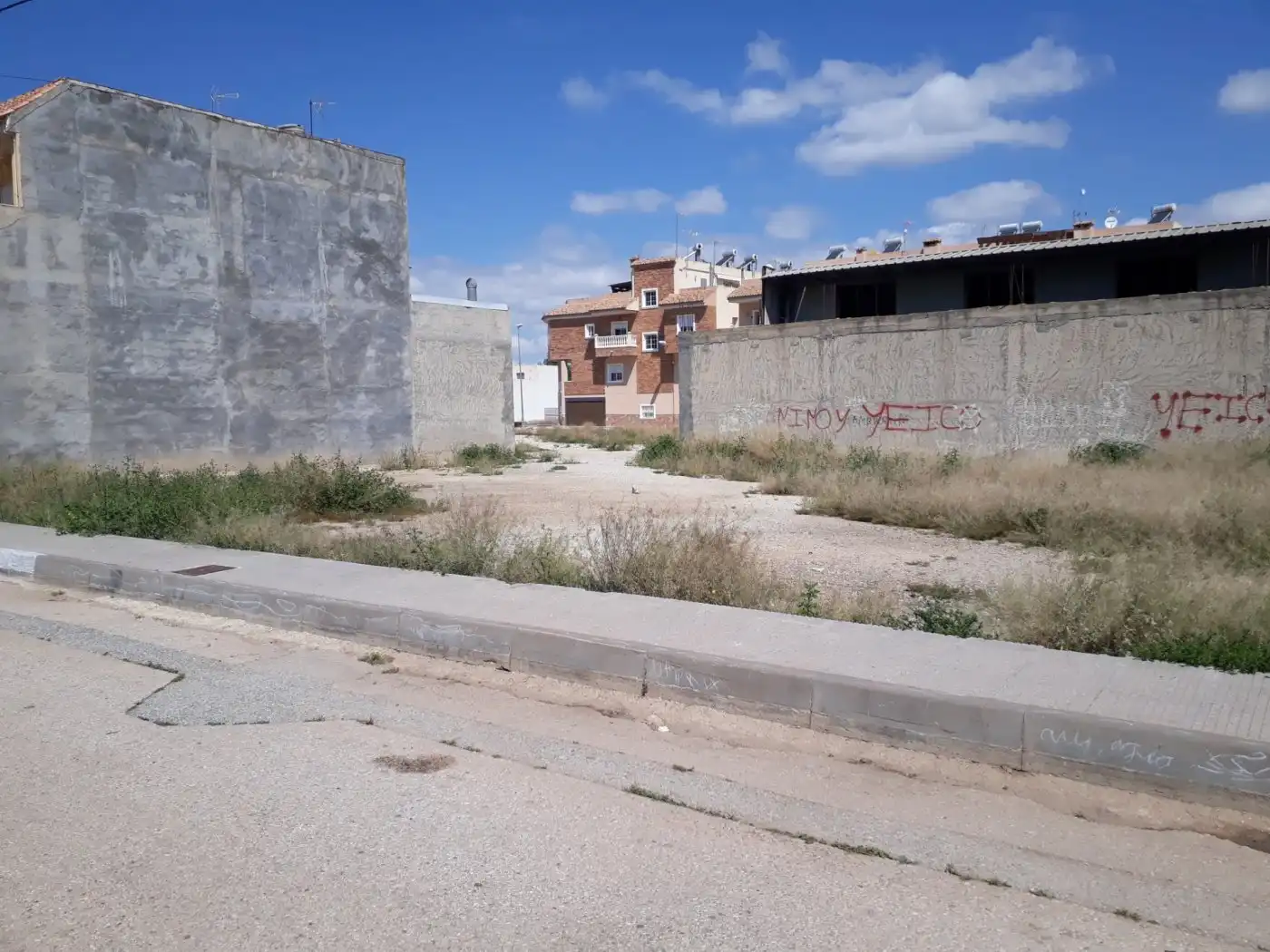 Terreny residencial en venda a Granja de Rocamora, imagen 2